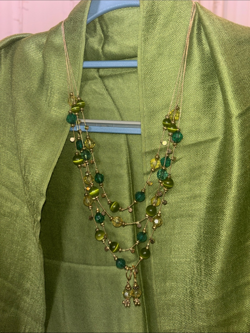 Olive Green Pashmina with Coordinating Beaded Necklace and earrings set 🔥🔥